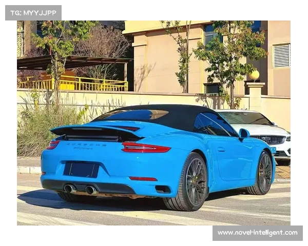 保时捷发布升级版911 Carrera 4S全系官图:动力更强、配置更豪华 保时捷发布升级版911 Carrera 4S全系官图:动力更强、配置更豪华